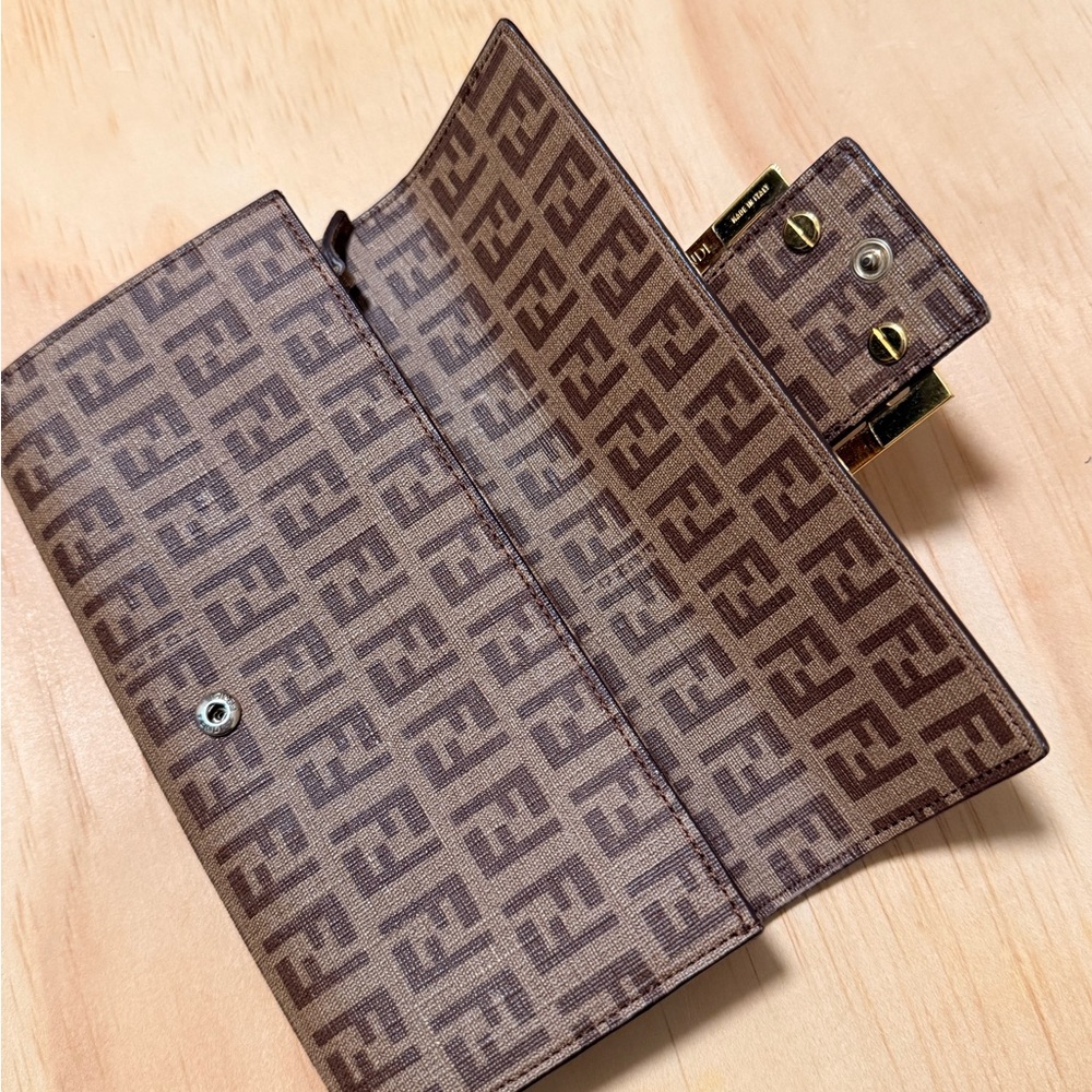 Fendi Monogram Brown Wallet with Gold Accent - Picture 5 of 15